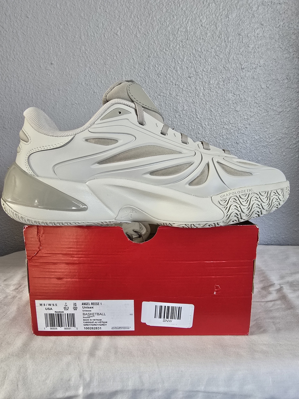 Reebok Angel Reese 1 Basketball Sneakers — Light Grey & Cream - Picture 2 of 4